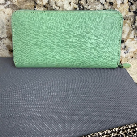 GUC Vivienne Westwood Mint Sea Green Luxury Zipper Wallet - Picture 3 of 12